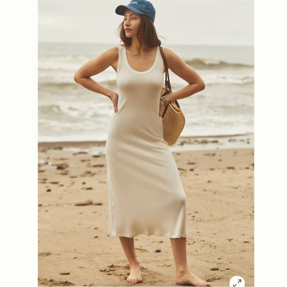 L*Space White Ribbed Scoop Low Back Maxi Dress Side Slit Cover Up Size Small